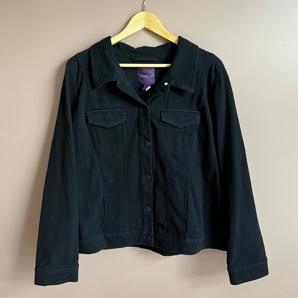 Gloria Vanderbilt Women’s Black Button-up Jacket